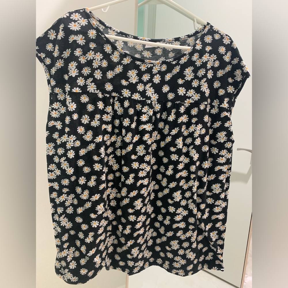 Simple by Suzanne Betro Top